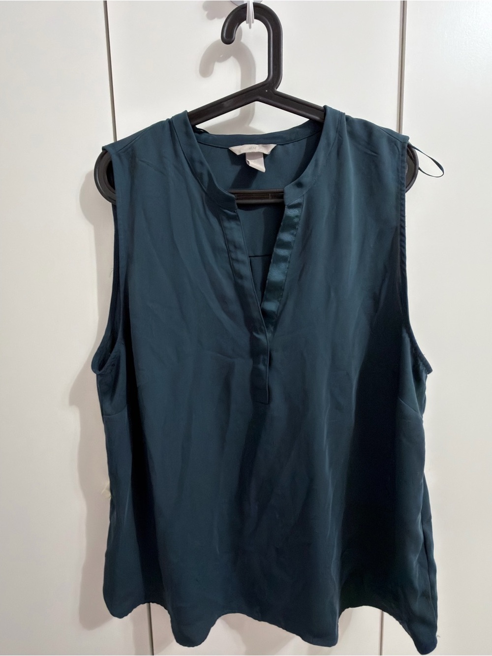 H&M Sleeveless Split V-Neck Camisole in Deep Teal